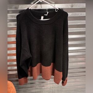 STYLUS Black and Brown Women's Crew Neck Sweater